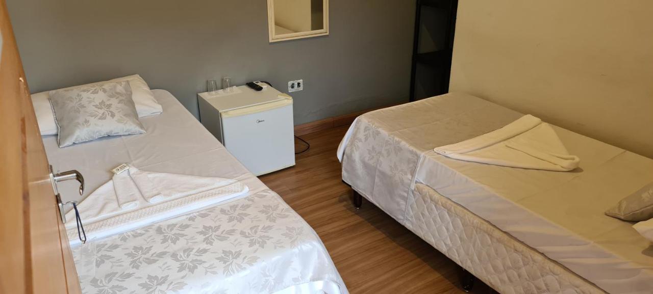 Hotel Veleiro Sao Sebastiao  Exteriör bild